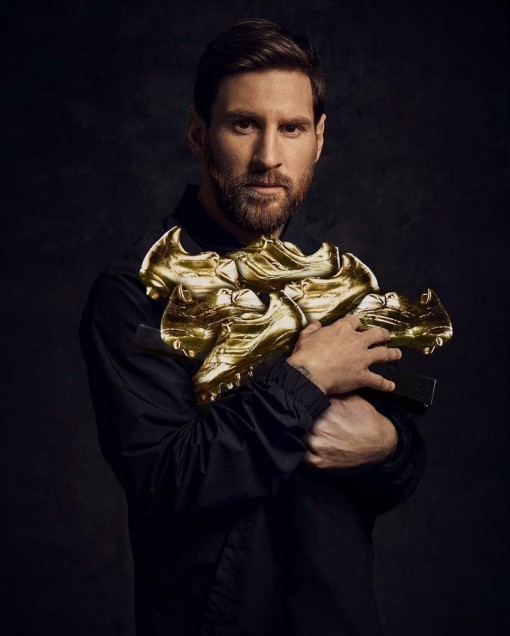 Messi giành Chiếc giày vàng, lập kỷ lục vô tiền khoáng hậu