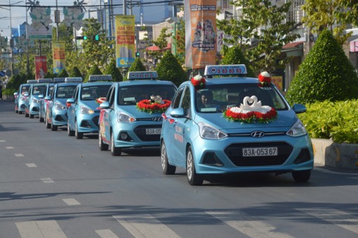 Sóc Trăng tổ chức lễ cưới tập thể cho 7 cặp đôi có hoàn cảnh khó khăn