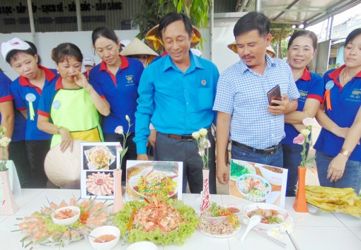 Sôi nổi "Ngày hội công nhân" ở Phú Tân