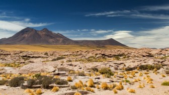 "Nghĩa địa thiên thạch" ở sa mạc chết chóc nhất thế giới