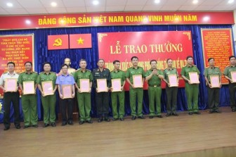 Khen thưởng các đơn vị phá đường dây ma túy hơn 500kg ở TP Hồ Chí Minh
