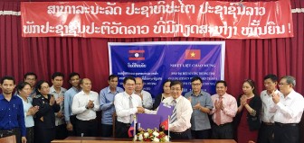 An Giang hợp tác, ký kết thương mại với tỉnh Champasak, Attapeu (Lào)