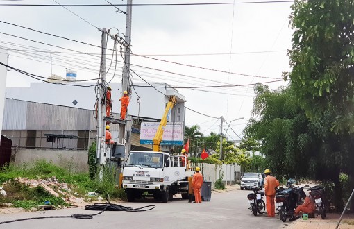 Thời điện, xăng tăng giá