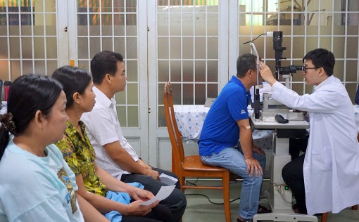 Liên đoàn Lao động tỉnh tổ chức khám, tầm soát sức khỏe cho 500 đoàn viên