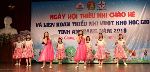Sôi nổi Ngày hội “Thiếu nhi An Giang chào hè” và Liên hoan “Thiếu nhi vượt khó học giỏi”