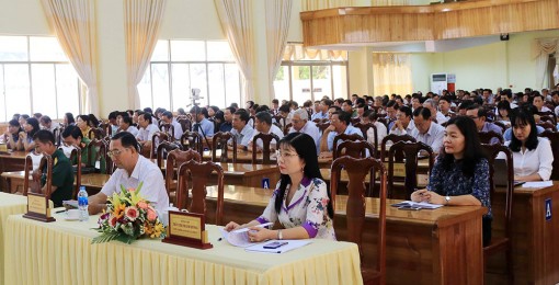 Thông báo kết quả Hội nghị lần thứ 10, Ban Chấp hành Trung ương Đảng