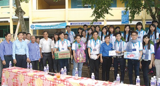 Mùa hè tình nguyện