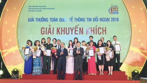Đẩy mạnh công tác thông tin, tuyên truyền đối ngoại để xây dựng và bảo vệ Tổ quốc