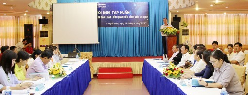 Triển khai thực hiện các thủ tục hành chính trong lĩnh vực du lịch
