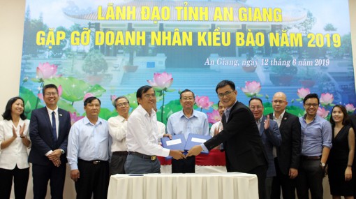 Tìm giải pháp khi giá nông sản thấp, giá vật tư cao
