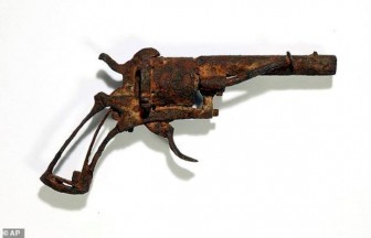 'Vũ khí nổi tiếng nhất trong lịch sử nghệ thuật' có giá 162.500 euro