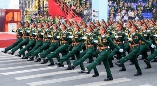 Bảng lương của sỹ quan quân đội và sỹ quan công an từ 1-7