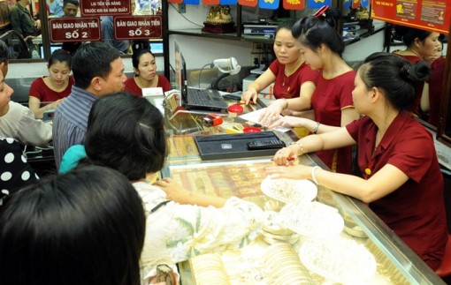 Giá vàng tăng vọt trên 38 triệu đồng người dân lại đổ xô đi mua vào
