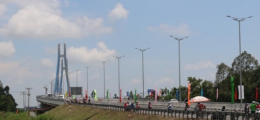 Dừng hoạt động bến phà Vàm Cống