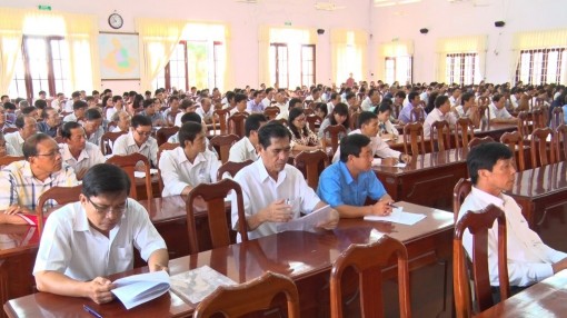 Phú Tân thực hiện 2 nghị quyết trọng điểm làm “đòn bẩy” phát triển