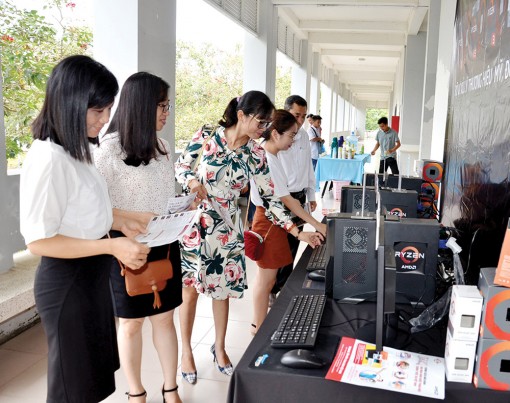 Xây dựng môi trường văn hóa lành mạnh cho thế hệ trẻ