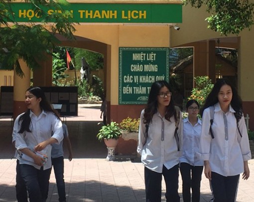 Đình chỉ 10 thí sinh trong buổi thi tổ hợp Khoa học Tự nhiên