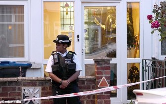 Xảy ra 2 vụ tấn công bằng dao gây chết người tại London, Anh