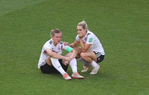 World Cup nữ 2019: Thụy Điển ngược dòng loại đội tuyển Đức