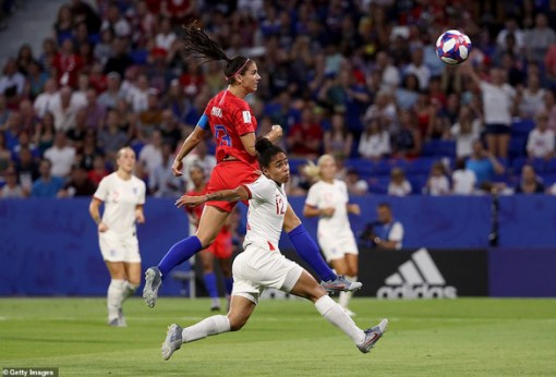 Đá bại Anh, tuyển nữ Mỹ vào chung kết World Cup