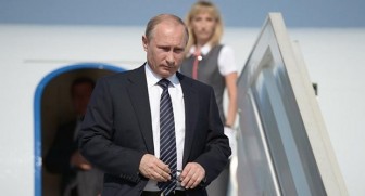 Tổng thống Nga Vladimir Putin bắt đầu thăm Italy và Vatican