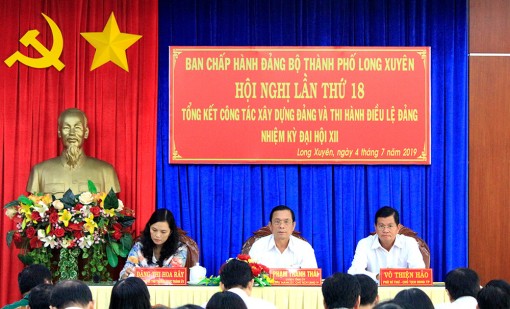 Long Xuyên: Công tác xây dựng Đảng có nhiều chuyển biến tích cực