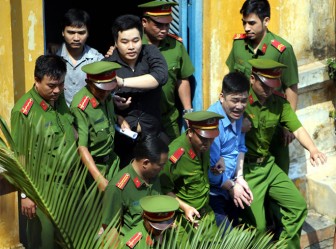 Y án tử hình Tài 'mụn' đâm chết 2 'hiệp sĩ đường phố' ở Sài Gòn