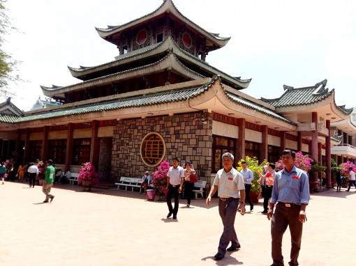 Phát triển công nghiệp văn hóa đi đôi với xây dựng, hoàn thiện thị trường văn hóa