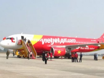 Một máy bay đi nhầm đường lăn ở sân bay Tân Sơn Nhất