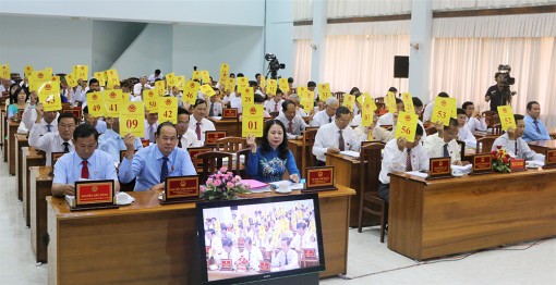 Bế mạc kỳ họp thứ 11, HĐND tỉnh khóa IX, nhiệm kỳ 2016-2021