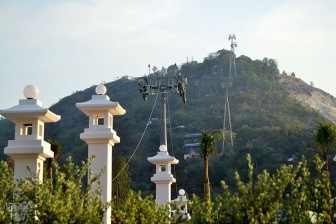 Cho MGA Việt Nam thuê đất trên đỉnh núi Sam làm du lịch