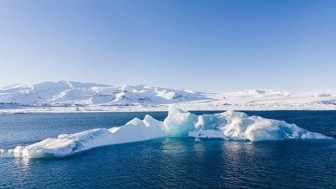 Iceland xây tấm bia ghi nhớ tảng băng tan đầu tiên do biến đổi khí hậu