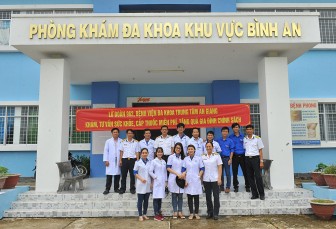 Khám, tư vấn, cấp thuốc miễn phí cho gia đình chính sách ở Kiên Lương