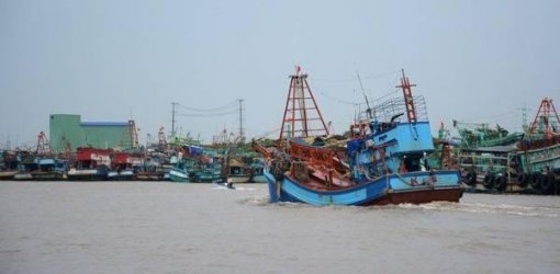 Bến Tre: ‘Bẻ kèo’ với chủ tàu cá, 3 thanh niên bị giam lỏng