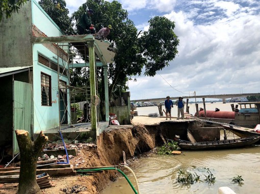 Sạt lở đe dọa nhiều tỉnh thành ĐBSCL