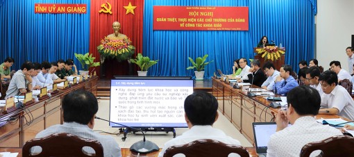 Quán triệt, triển khai thực hiện các chủ trương của Đảng về công tác khoa giáo