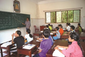 Ngôi chùa hơn 20 năm dạy chữ Khmer cho học sinh ngày hè