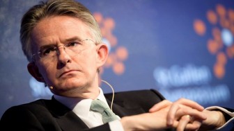 Giám đốc điều hành HSBC John Flint bất ngờ từ chức