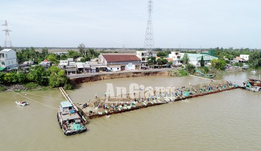 An Giang: Khắc phục sạt lở tuyến Quốc lộ 91 đoạn qua xã Bình Mỹ