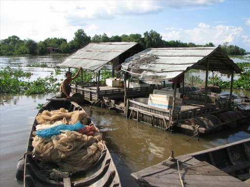 Bà con đầu nguồn Đồng Tháp ngóng lũ về