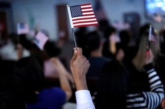 Chính quyền Mỹ ra quy tắc giảm hơn nửa số người nhập cư