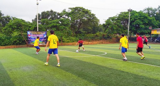 Sôi nổi giải bóng đá “Thanh niên tình nguyện”