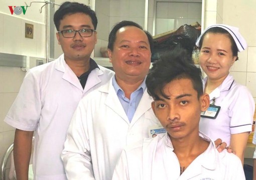 Cần Thơ: Cứu sống bệnh nhân vỡ tá tràng do tai nạn giao thông