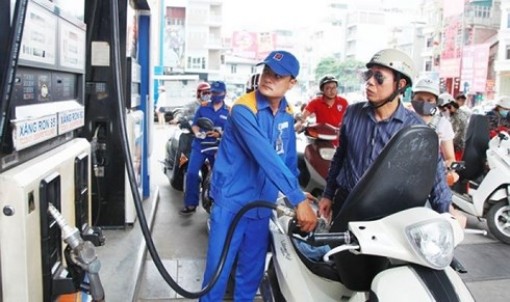 Giá xăng giảm vào chiều nay?