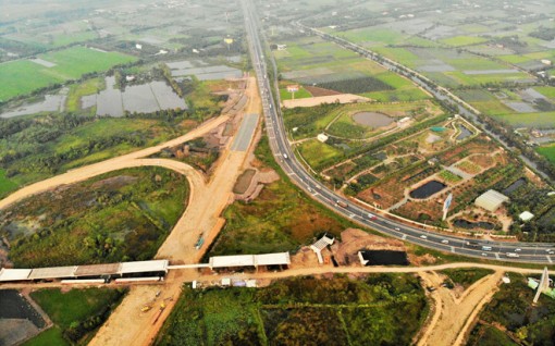 Kỳ vọng đường sắt khi “cổng trời” rộng mở