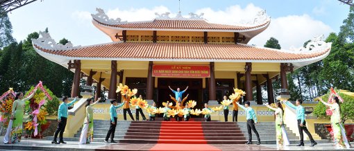 Kỷ niệm 131 năm ngày sinh Chủ tịch Tôn Đức Thắng