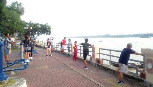 Tập thể dục buổi sáng