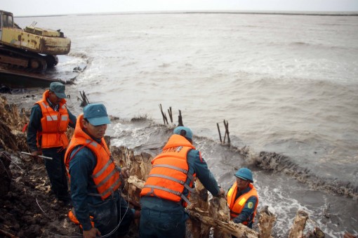 Cà Mau di dời các hộ dân ngoài đê biển Tây vào khu tái định cư