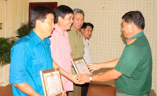 Long Xuyên xây dựng nền quốc phòng toàn dân