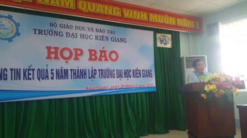 Trường Đại học Kiên Giang đào tạo cho sinh viên Campuchia và Lào